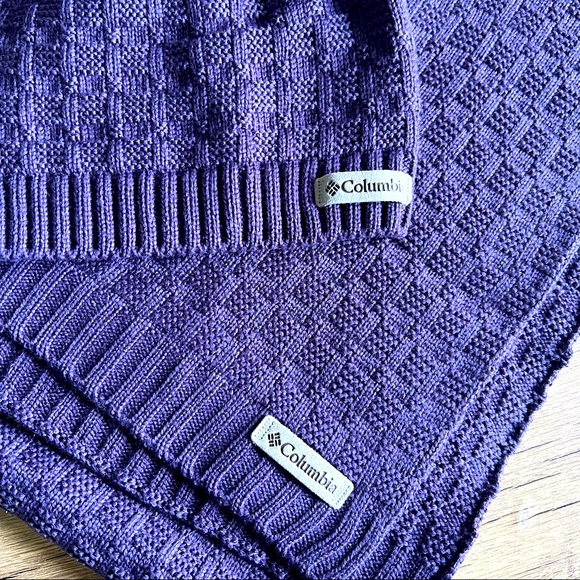 Columbia knit beanie and scarf set - Picture 2 of 3